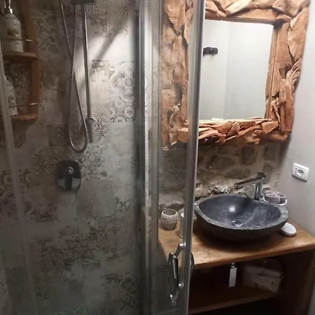 Il Borgo Del Ventasso Bed & Breakfast *