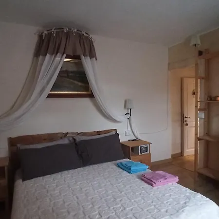 Il Borgo Del Ventasso Bed & Breakfast